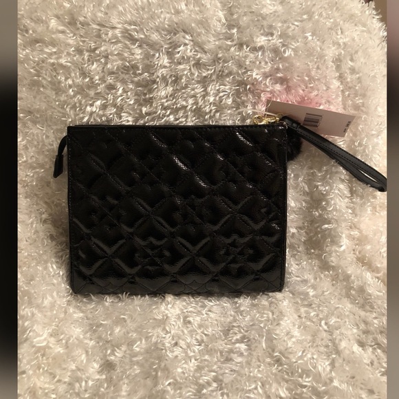 🆕Betsey Johnson Cosmetic / Wristlet / Clutch - Picture 4 of 8